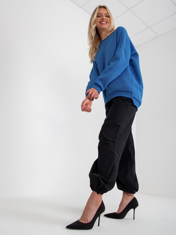 Fashionhunters Basic navy blue long-sleeved sweatshirt