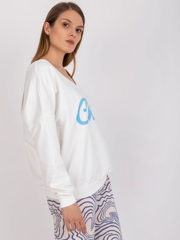Fashionhunters Ecru-blue oversized cotton sweatshirt with print
