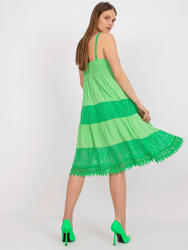 Fashionhunters Green viscose dress from OH BELLA