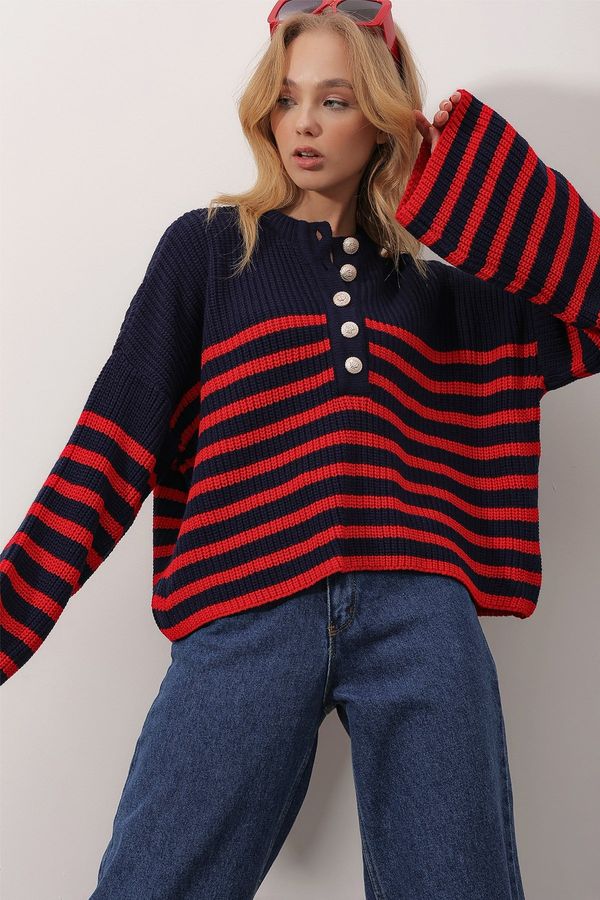 Trend Alaçatı Stili Trend Alaçatı Stili Women's Navy Blue-Red Crew Neck Front Gold Buttons Striped Knitwear Sweater
