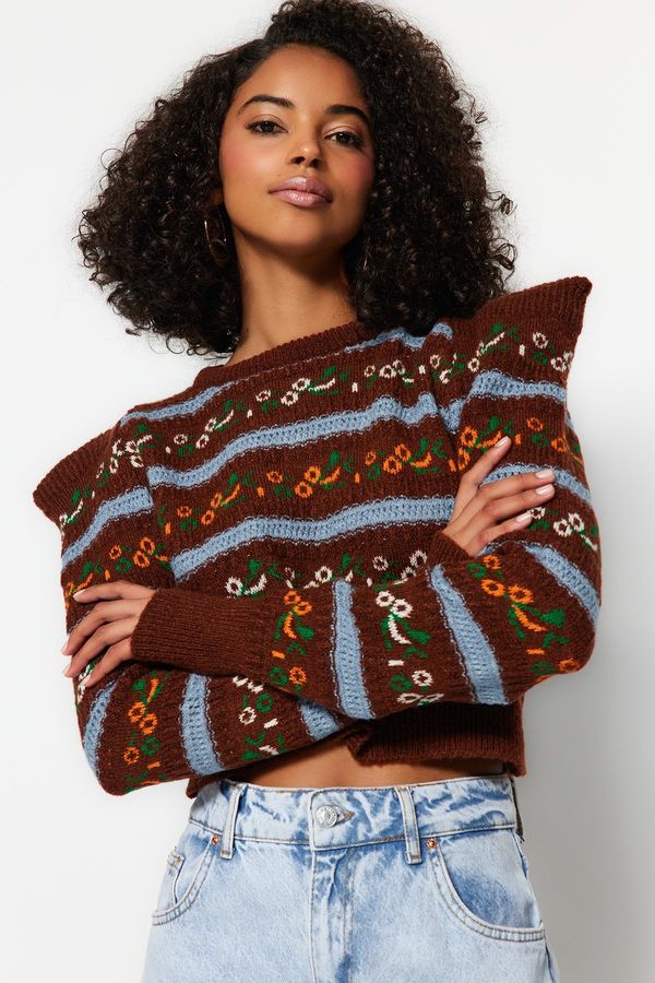 Trendyol Trendyol Brown mehak teksturiran vzorčni pulover za pletenine za posadko