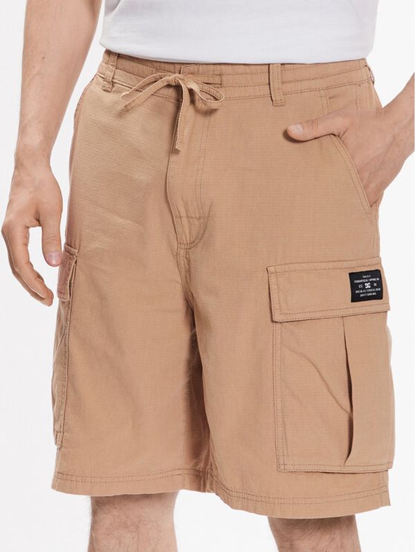 DC DC Kratke hlače iz tkanine Tundra ADYWS03068 Bež Regular Fit