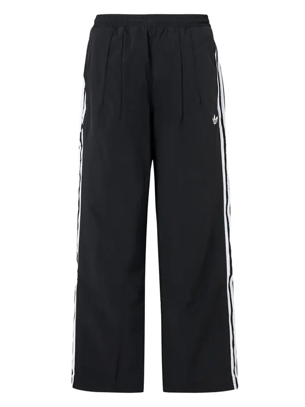 ADIDAS ORIGINALS ADIDAS ORIGINALS Hlače z naborki  črna / bela