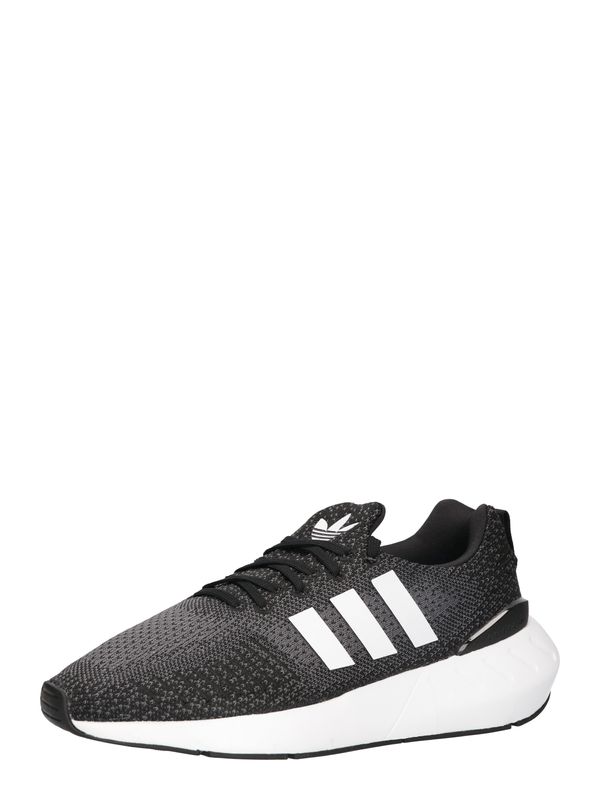 ADIDAS ORIGINALS ADIDAS ORIGINALS Nizke superge 'Swift Run 22'  črna / bela