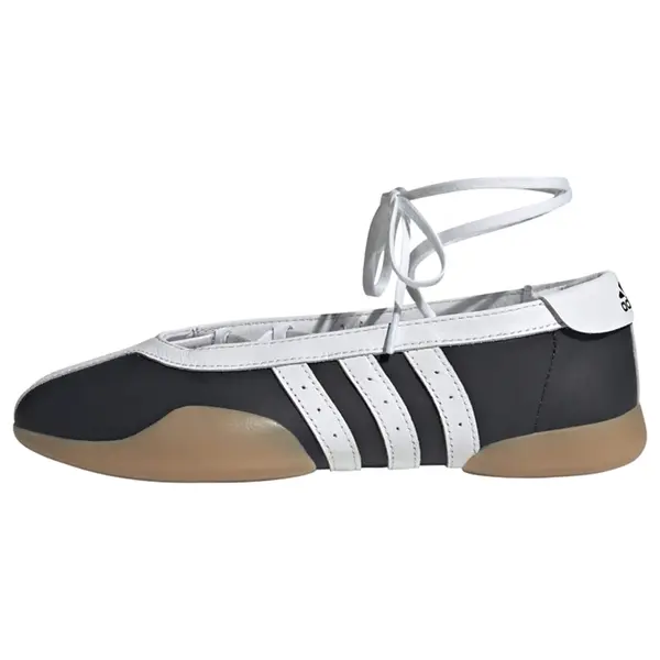 ADIDAS ORIGINALS ADIDAS ORIGINALS Odprte balerinke 'Taekwondo Mei'  črna / bela