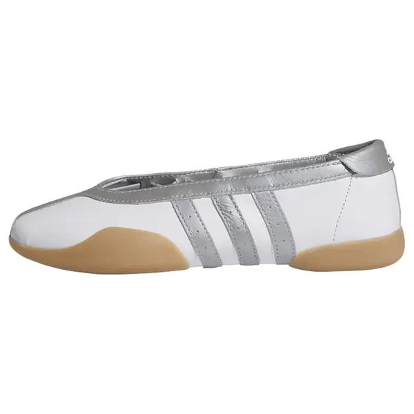 ADIDAS ORIGINALS ADIDAS ORIGINALS Odprte balerinke 'Taekwondo Mei'  srebrna / bela