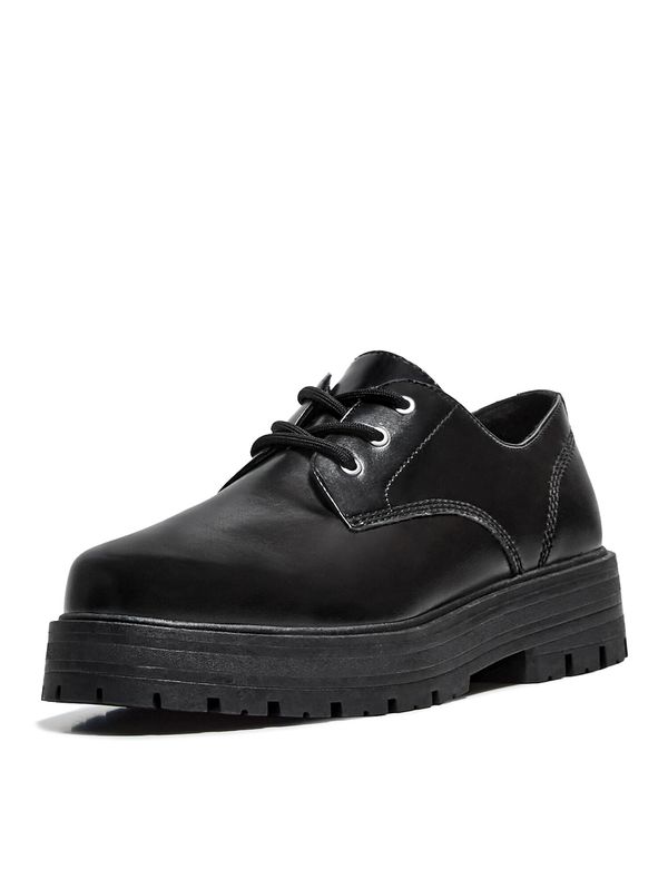 Bershka Bershka Čevlji na vezalke  črna