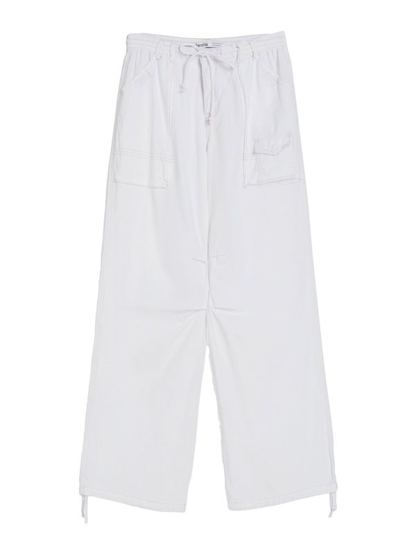 Bershka Bershka Hlače  bela