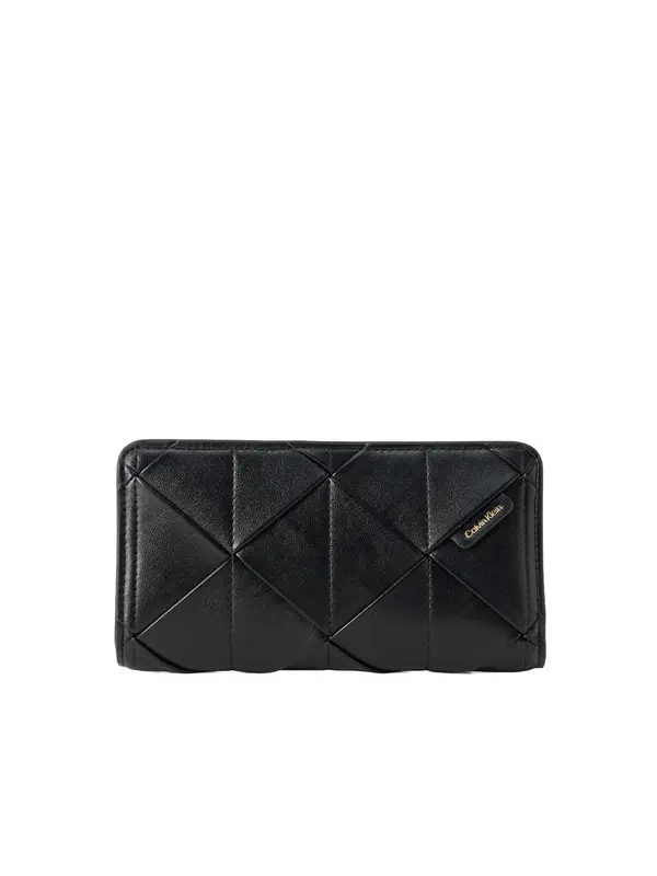 Calvin Klein Calvin Klein Denarnica 'Patchwork Logo Passport'  črna
