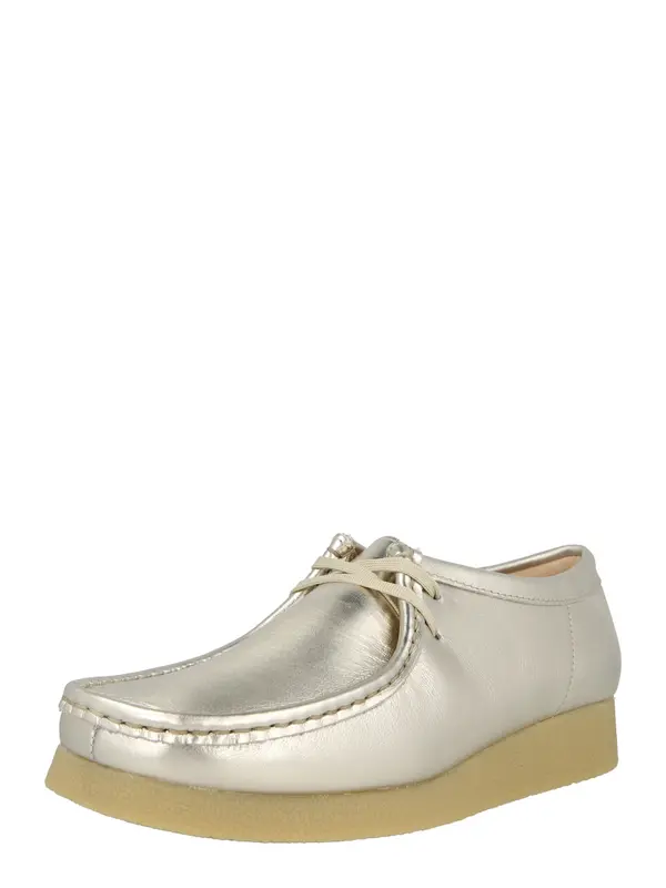 CLARKS CLARKS Čevlji na vezalke 'Wallabee EVO'  zlata