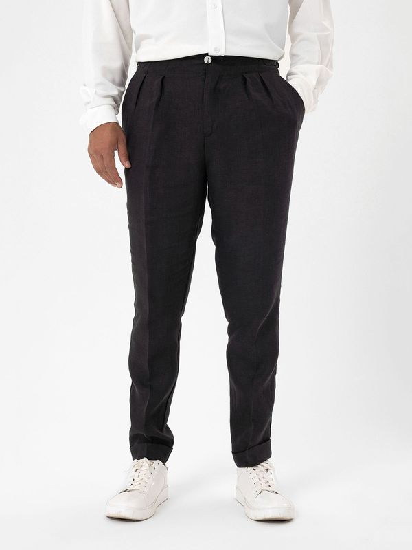 Dandalo Dandalo Hlače z naborki  črna