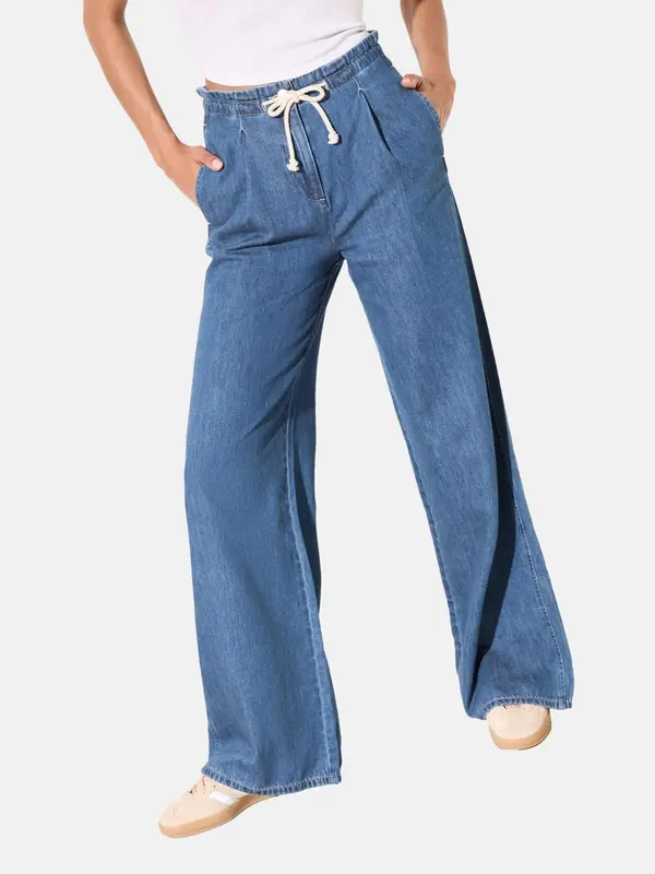 Friends Like These Friends Like These Elegantne kavbojke  moder denim
