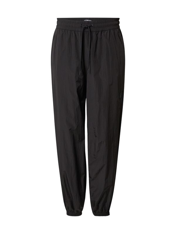 Han Kjøbenhavn Han Kjøbenhavn Hlače  črna