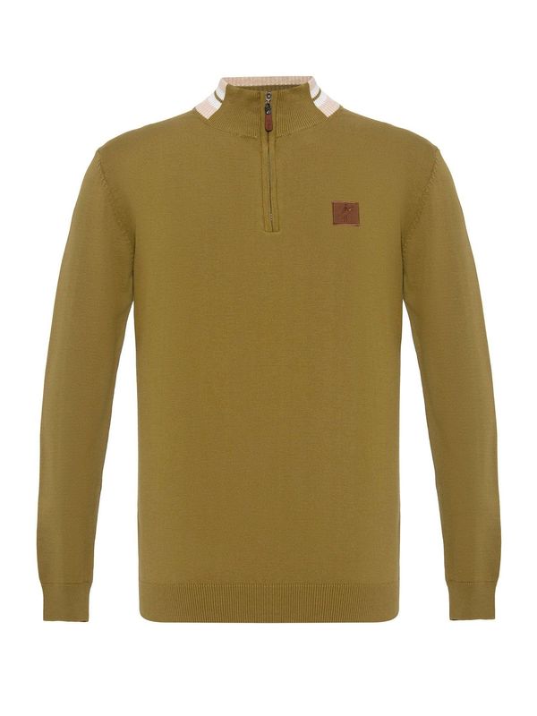 Jacey Quinn Jacey Quinn Pulover 'Edgar'  oliva