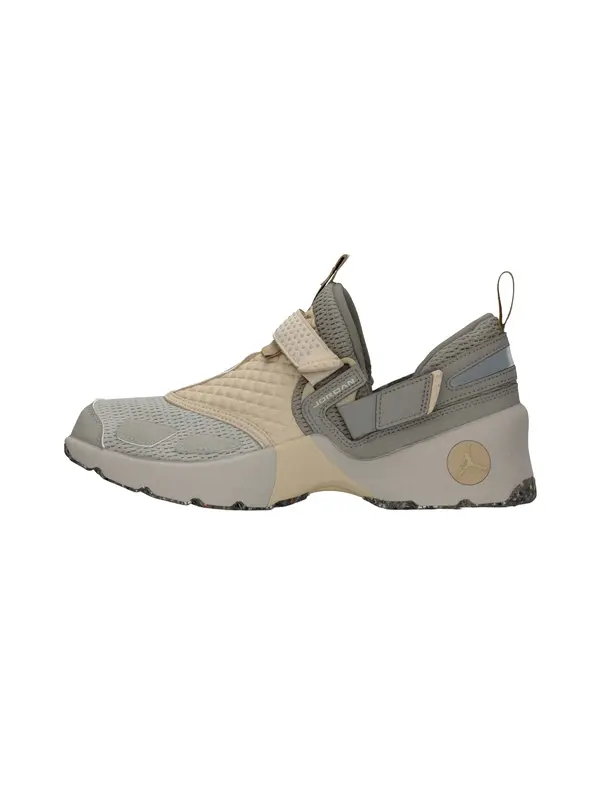 Jordan Jordan Nizke superge 'Trunner'  siva / greige / temno siva