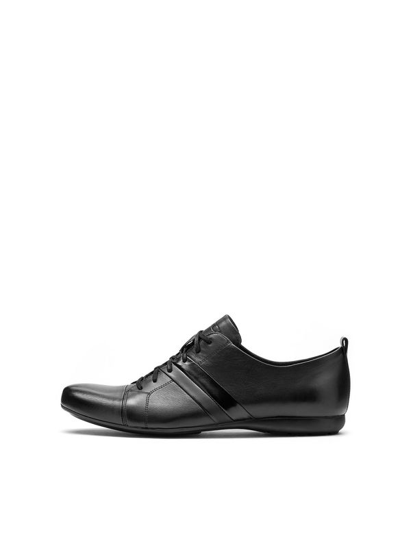 Kazar Kazar Športni čevlji z vezalkami  črna