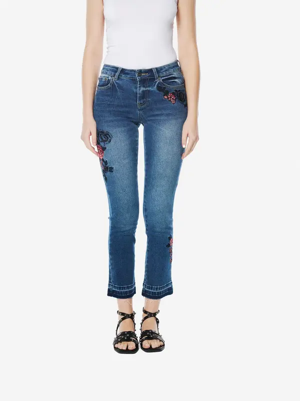 KOROSHI KOROSHI Kavbojke  svetlo bež / moder denim / rdeča / črna