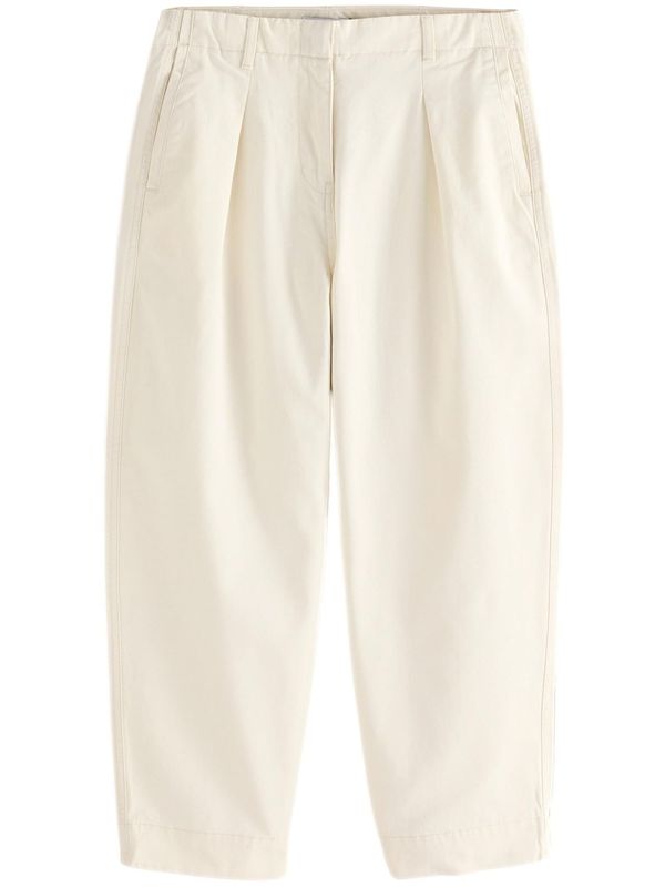 Next Next Hlače z naborki  bela