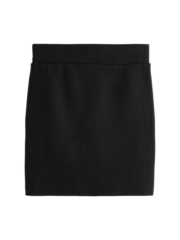 Next Next Krilo  črna