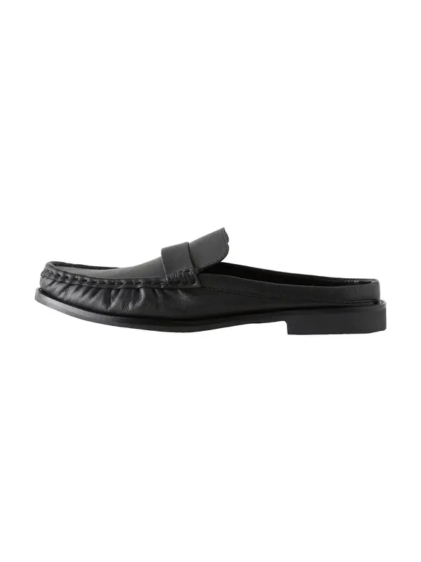 Next Next Nizki natikači 'Forever Comfort'  črna