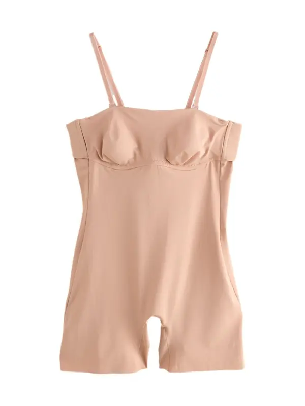 Next Next Oblikovanje postave  nude