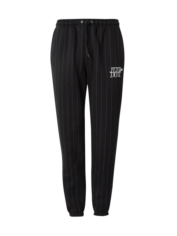 Nike Sportswear Nike Sportswear Hlače 'CLUB'  siva / črna