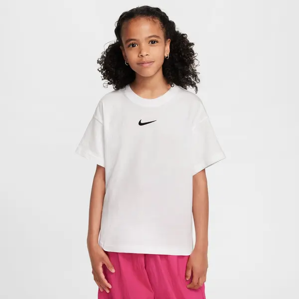 Nike Sportswear Nike Sportswear Majica 'ESSNTL'  črna / bela