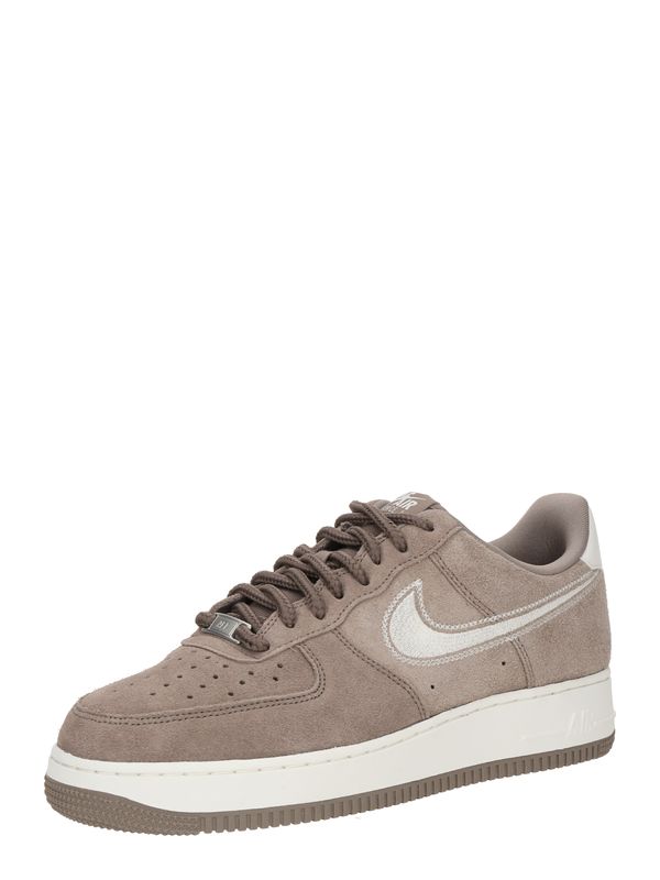 Nike Sportswear Nike Sportswear Nizke superge 'AIR FORCE 1 '07 LV8'  brokat