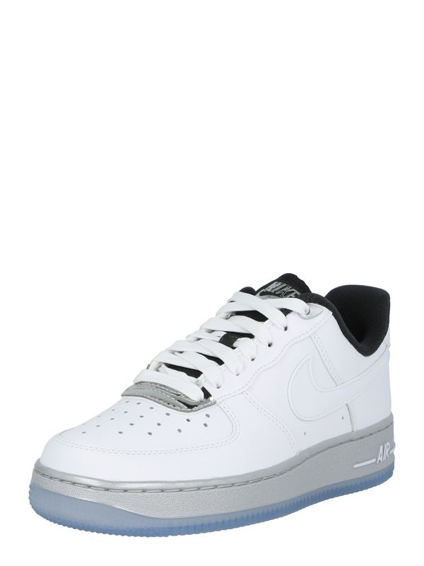 Nike Sportswear Nike Sportswear Nizke superge 'AIR FORCE 1 07 SE'  bela