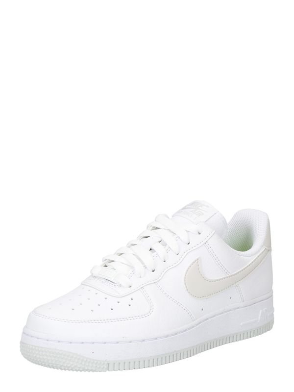 Nike Sportswear Nike Sportswear Nizke superge 'Air Force 1 '07 SE'  bež / bela