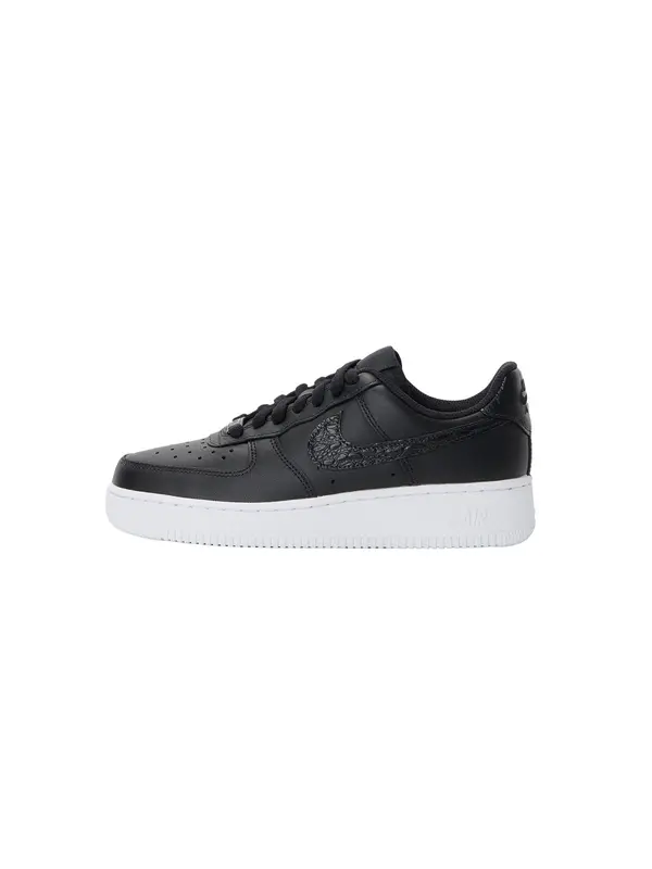 Nike Sportswear Nike Sportswear Nizke superge 'Air Force 1 '07 SE'  črna