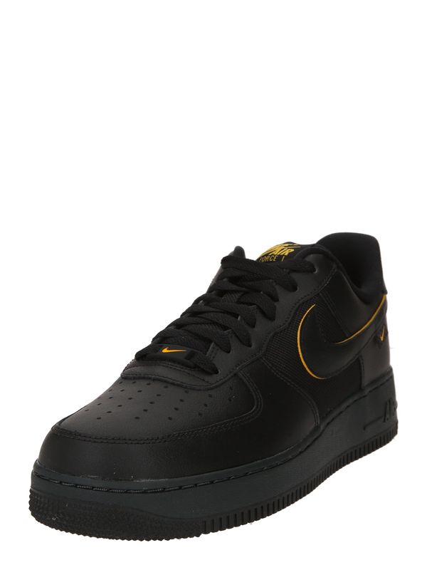 Nike Sportswear Nike Sportswear Nizke superge 'Air Force 1 '07'  zlato-rumena / črna