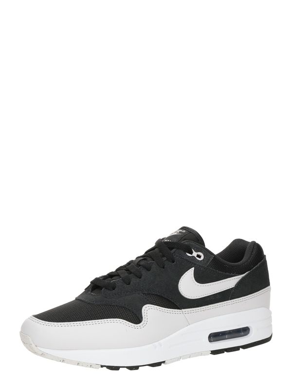Nike Sportswear Nike Sportswear Nizke superge 'AIR MAX 1 ESS'  črna / bela