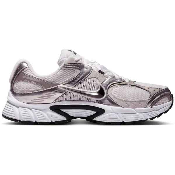 Nike Sportswear Nike Sportswear Nizke superge 'V5 RNR'  svetlo siva / črna / srebrna / off-bela