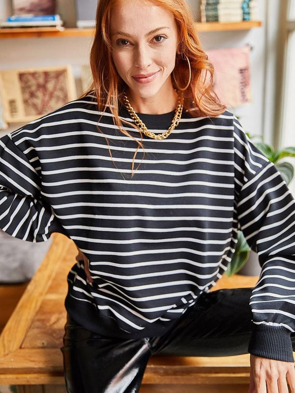 olalook olalook Majica  črna / bela