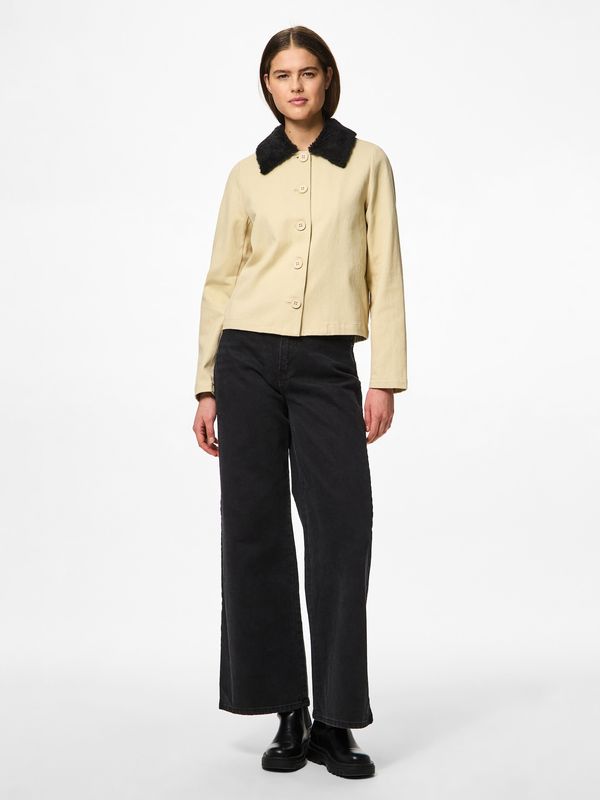 PIECES PIECES Prehodna jakna 'PCJACKIE'  pesek / črna