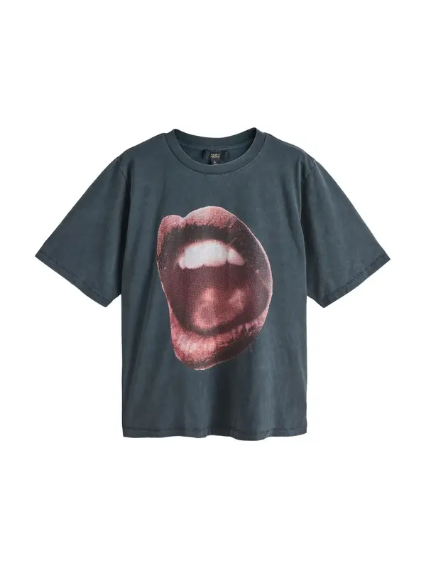 Rockett St George Rockett St George Majica 'Lips'  temno siva / pastelno rdeča / črna / off-bela