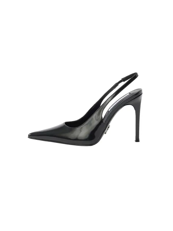STEVE MADDEN STEVE MADDEN Čevlji s peto in s paščki 'Reyes'  črna
