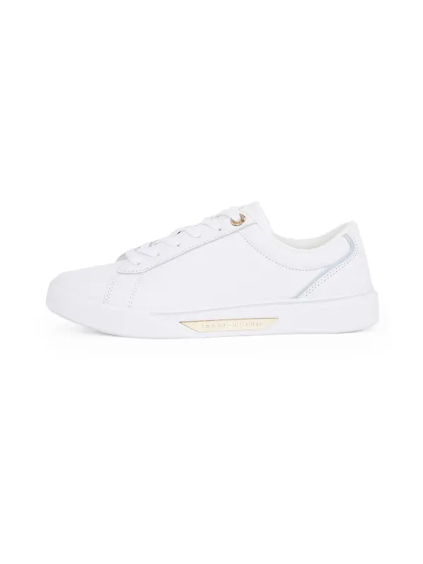 TOMMY HILFIGER TOMMY HILFIGER Nizke superge 'CHIC'  bela