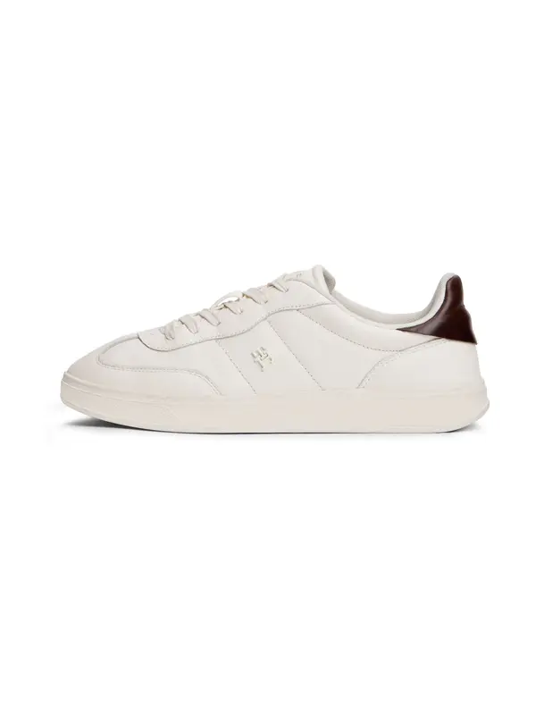TOMMY HILFIGER TOMMY HILFIGER Nizke superge 'HERITAGE'  naravno bela