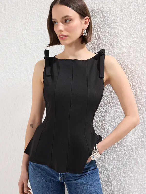 Trendyol Trendyol Bluza  črna