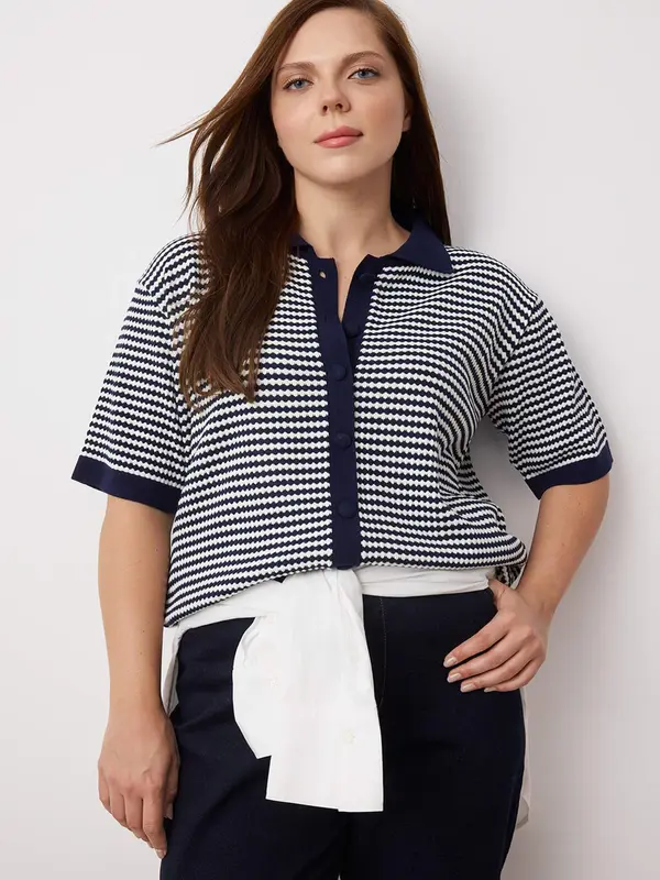Trendyol Curve Trendyol Curve Bluza  mornarska / bela
