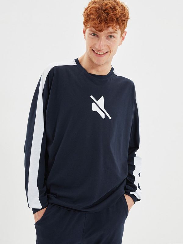 Trendyol Trendyol Dolga pižama  temno modra / bela