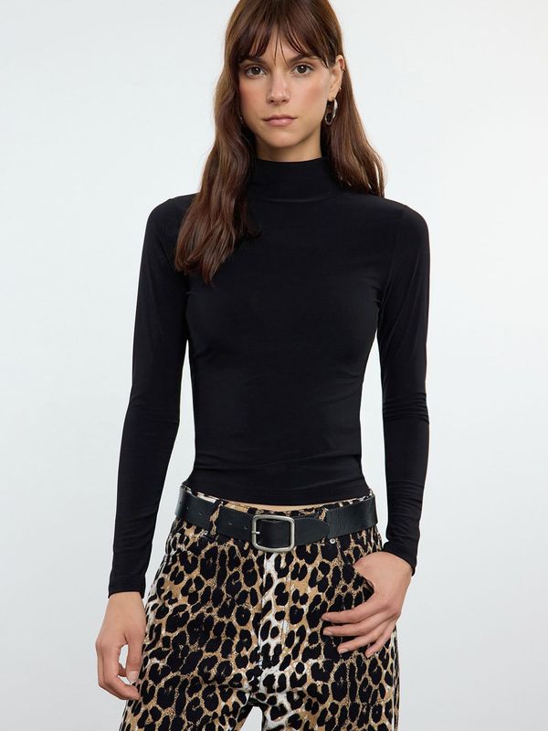 Trendyol Trendyol Majica  črna