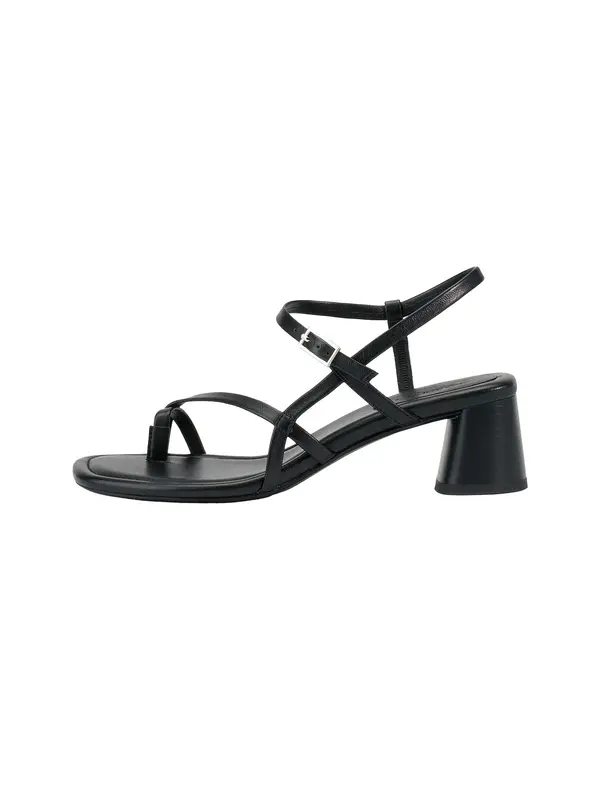 VAGABOND SHOEMAKERS VAGABOND SHOEMAKERS Sandali 'EVIE'  črna