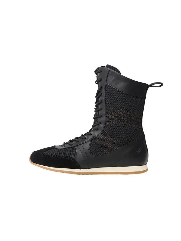 VAGABOND SHOEMAKERS VAGABOND SHOEMAKERS Škornji z vezalkami 'YASMIN'  črna