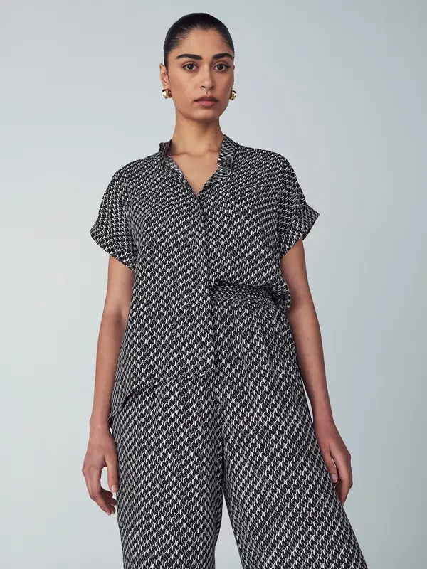 Willa Willa Bluza 'Taurus'  črna
