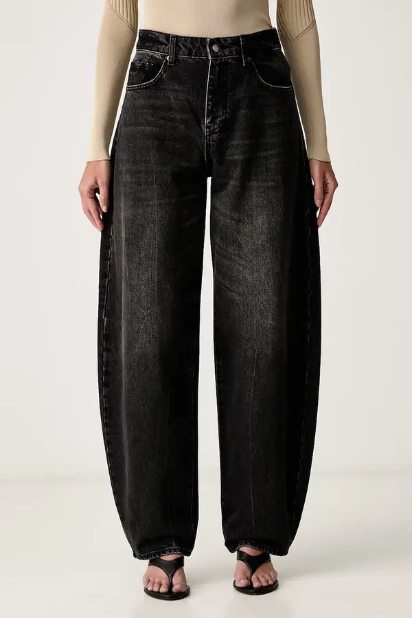 Armani Exchange Armani Exchange barrel kavbojke ženske