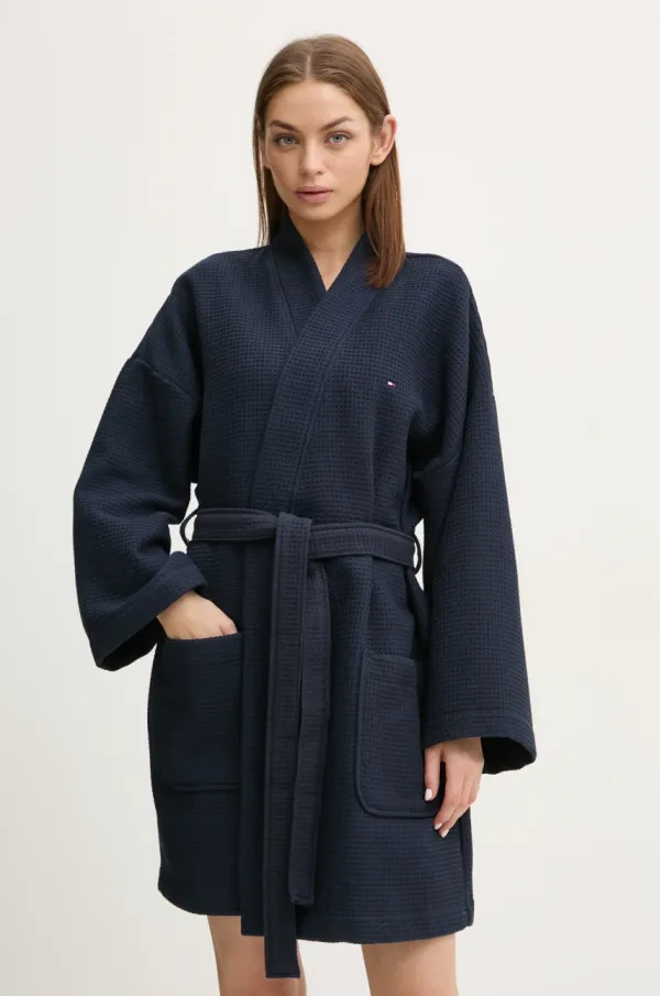 Tommy Hilfiger Bombažen kopalni plašč Tommy Hilfiger mornarsko modra barva, UW0UW05770