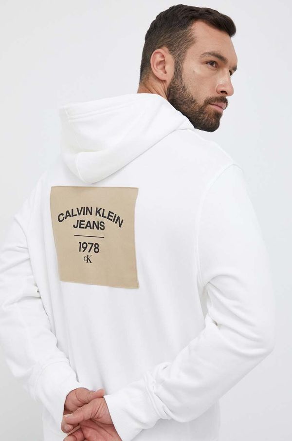 Calvin Klein Jeans Bombažen pulover Calvin Klein Jeans moška, bela barva, s kapuco